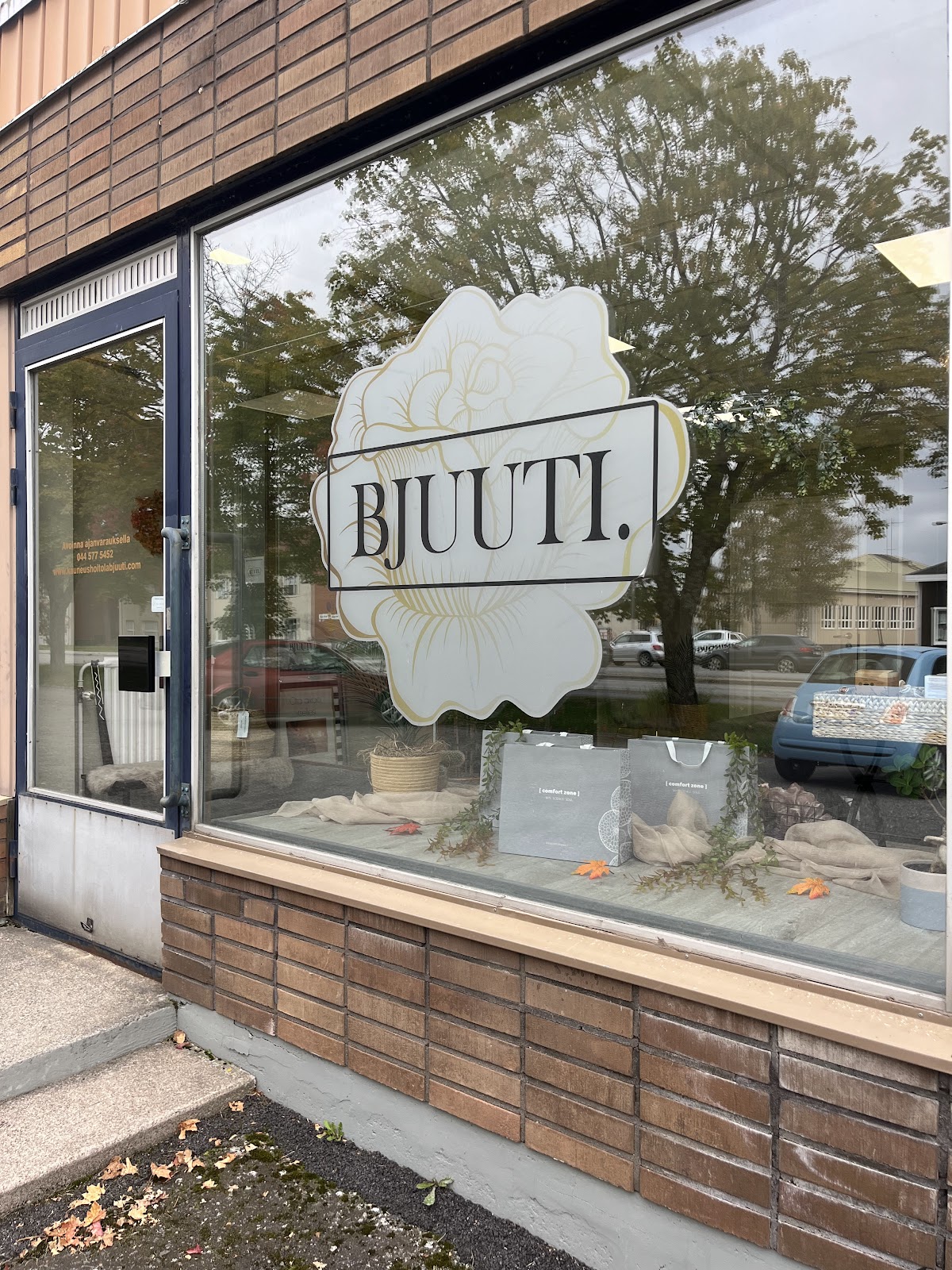 BJUUTI. kuva 2