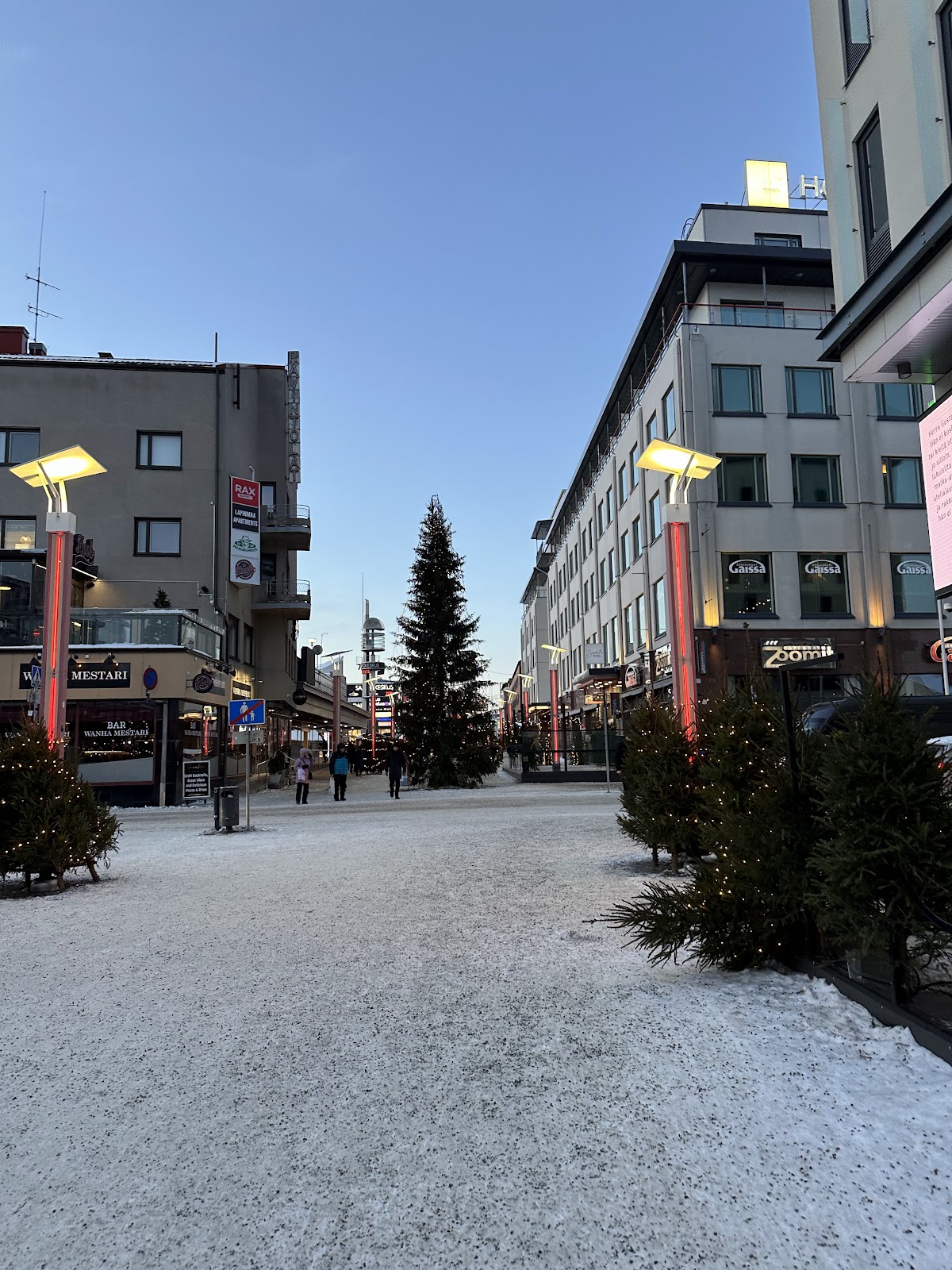 SKY Kosmetologi, Koulutettu Hieroja Mira Nisula kuva 4