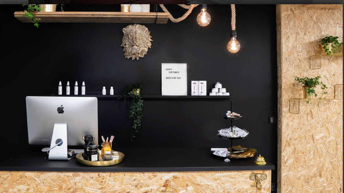 Beauty Parlour kuva 2
