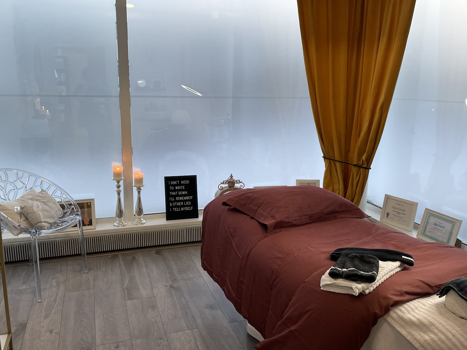 Beauty Parlour kuva 6