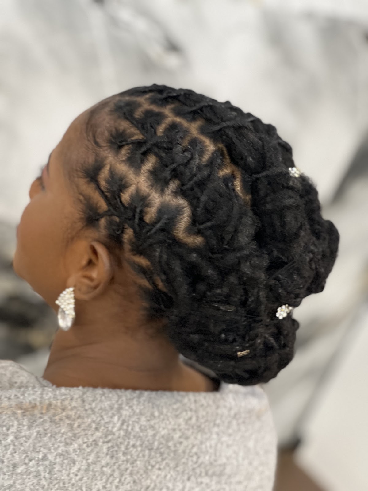 Dezjoi Beauty Palace - African Hair Braiding | Best Hairdressing Salon Finland kuva 4