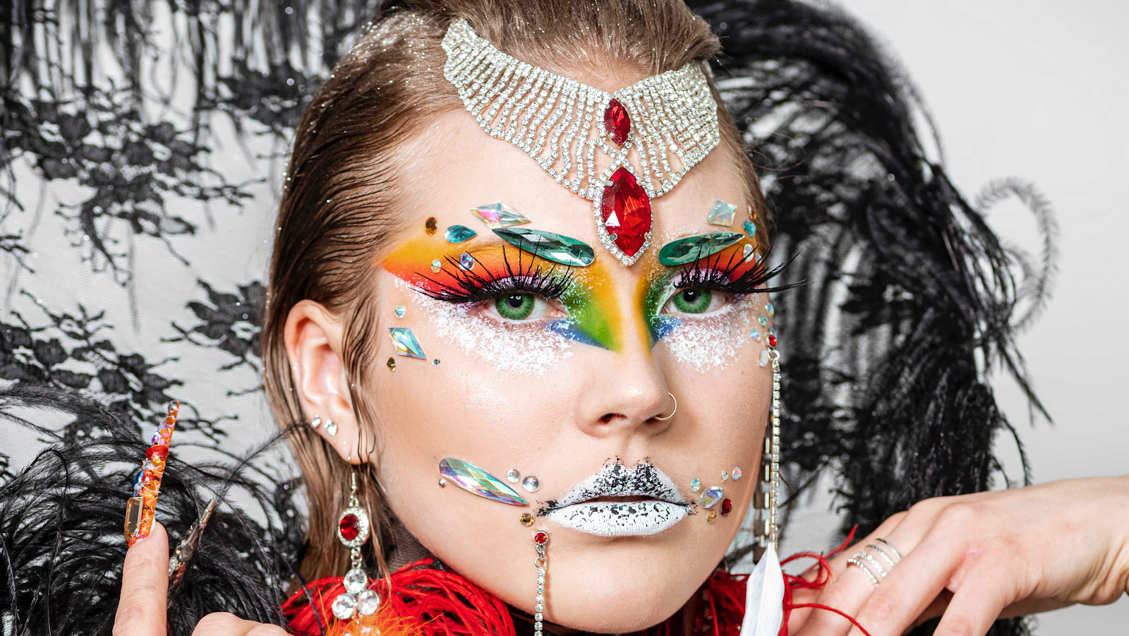 PRO MAKER Meikki- ja Maskeerauskoulu @makeupschoolmaker kuva 3