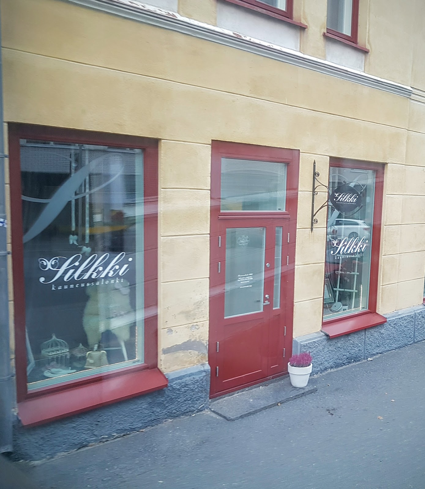 Kauneussalonki Silkki