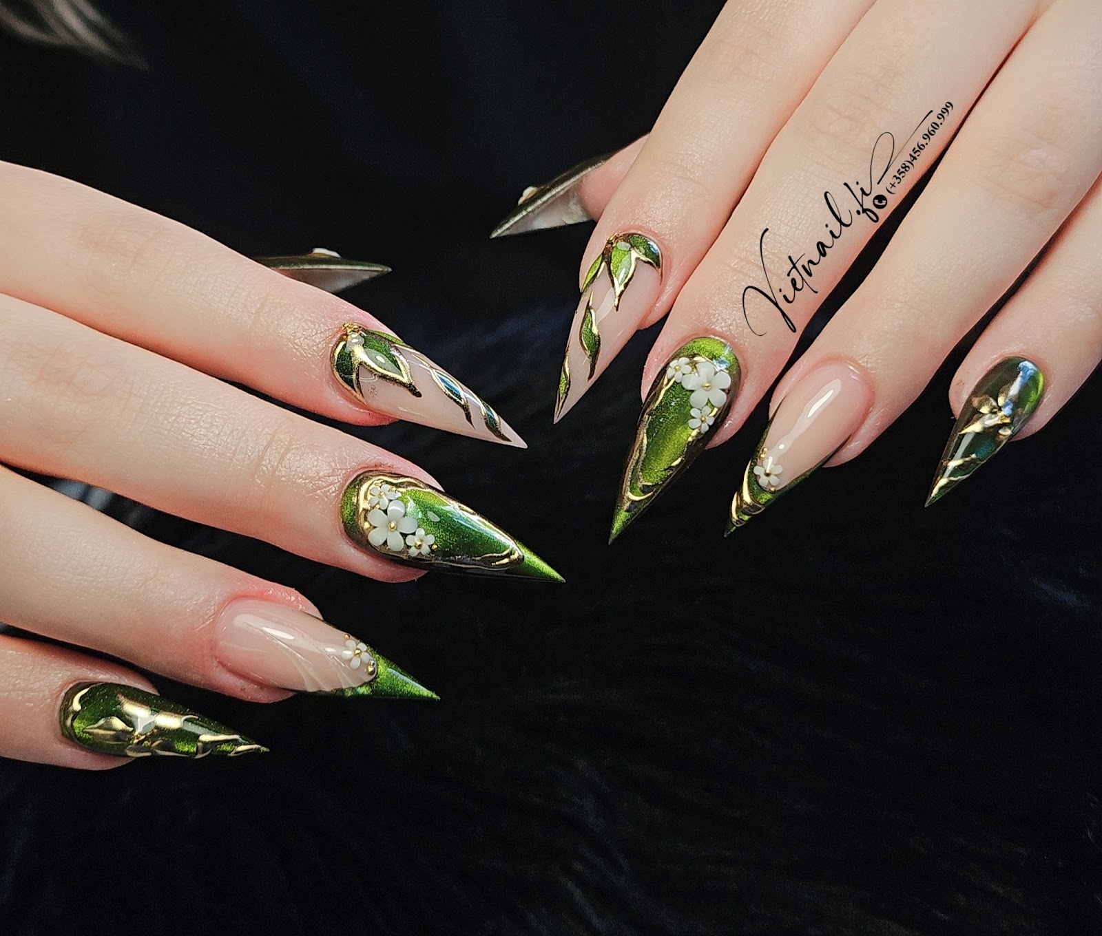 Viet Nails