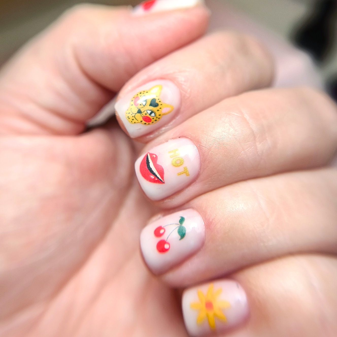 Nails before males kuva 5