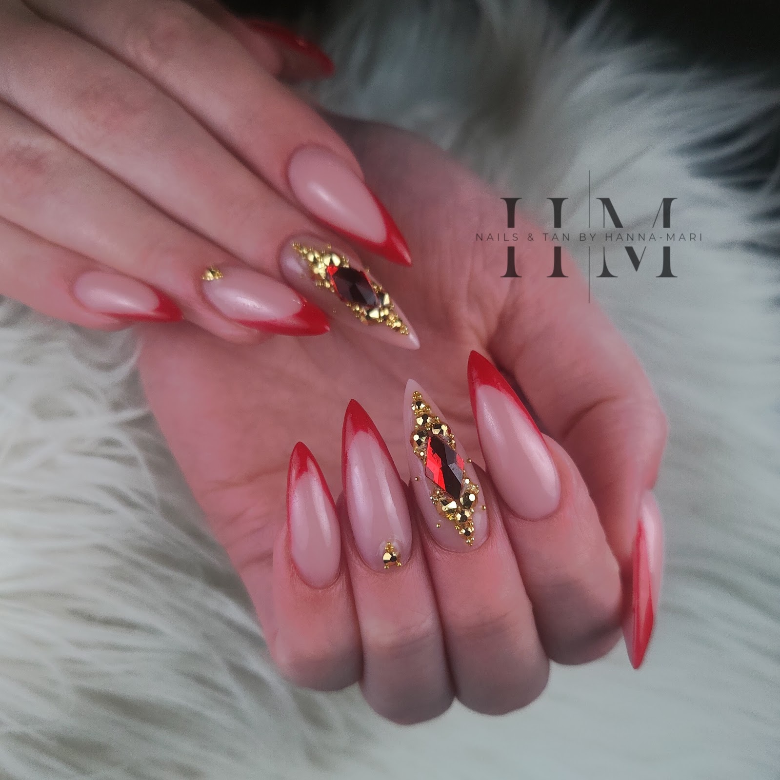 Nails & Tan by Hanna-Mari | Kynnet & suihkurusketukset Kajaani kuva 5