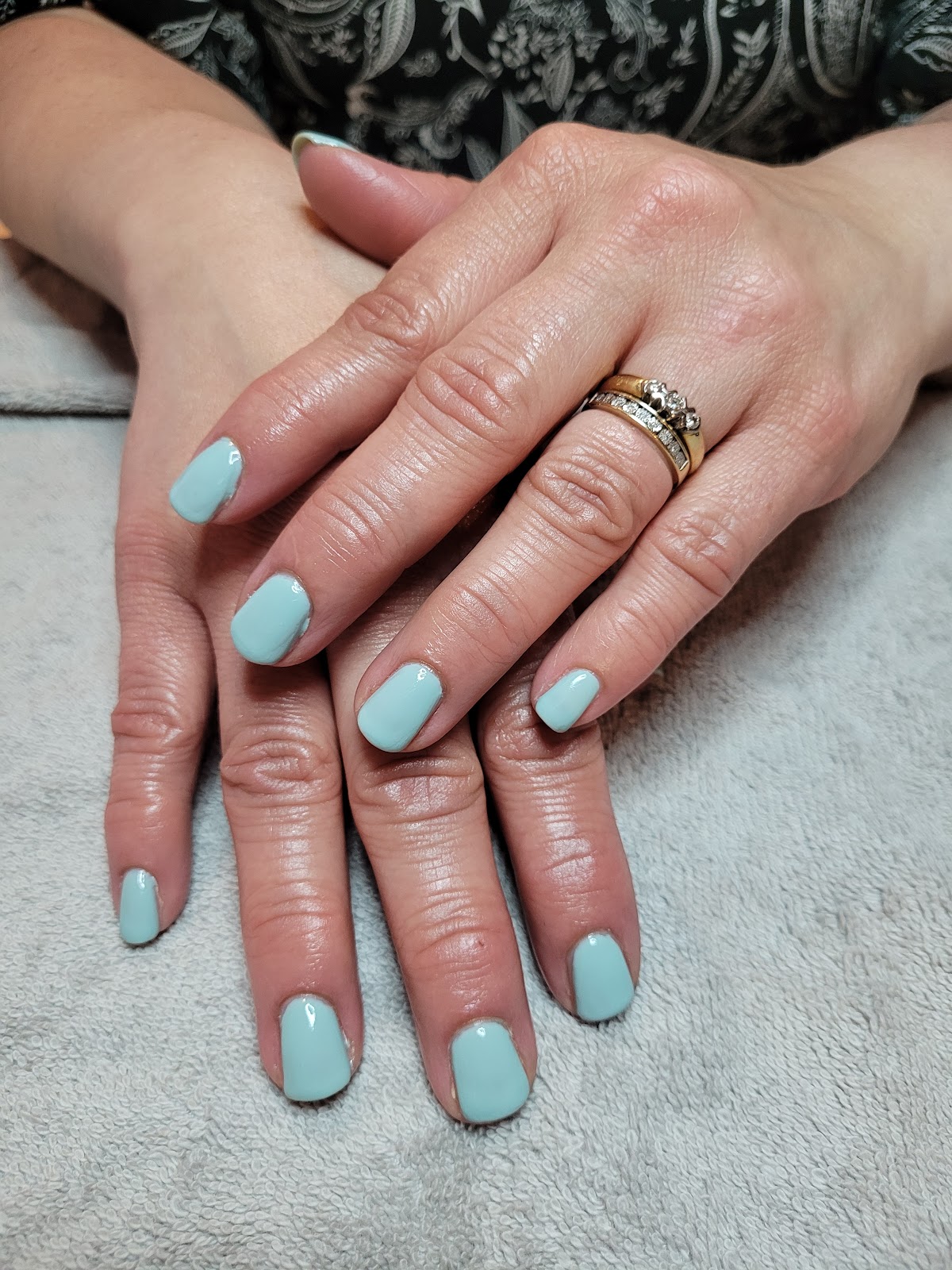 Kauneushoitola MM Beauty Metsän Lumo Kerava Kosmetologi Ripsiteknikko Jalkahoito kuva 2