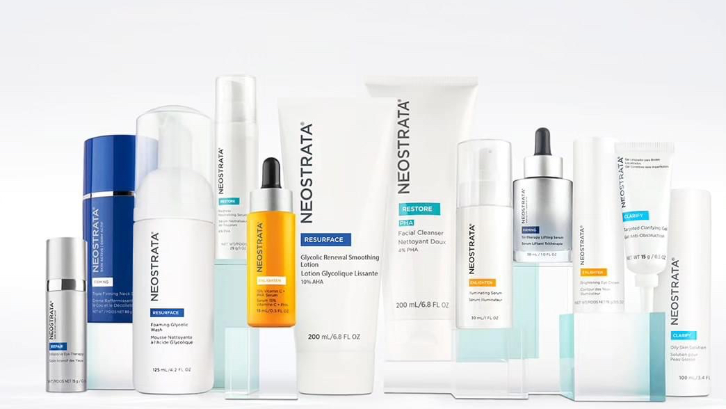 Kauneushoitola Jade HydraFacial Exuviance Jane Iredale & Footloxig Oulu kosmetologi, jalkahoitola & Cambridge Ohjelma