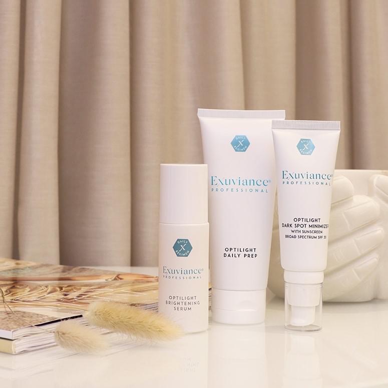 Kauneushoitola Jade HydraFacial Exuviance Jane Iredale & Footloxig Oulu kosmetologi, jalkahoitola & Cambridge Ohjelma kuva 5